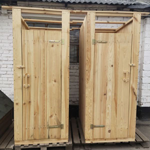 Туалет дачний (садовий) із сидінням